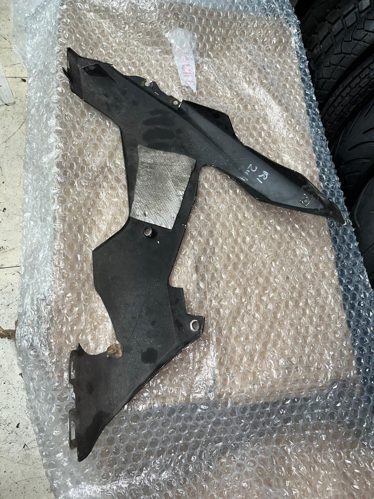 2004 - 2006 OEM Yamaha R1 Lower Right Belly Fairing