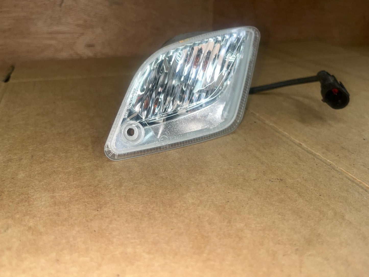 OEM Vespa GTS Rear Right Indicator Light Assembly | PI-1D000477