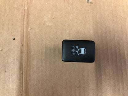 2014 Mitsubishi Outlander GX 4h PHEV  Traction Control Switch