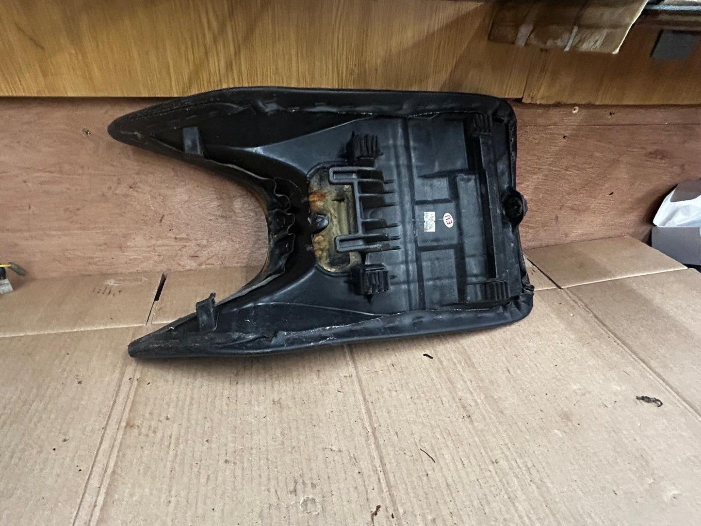 Honda CBR125 Riders Seat | 77100-KTY-D300