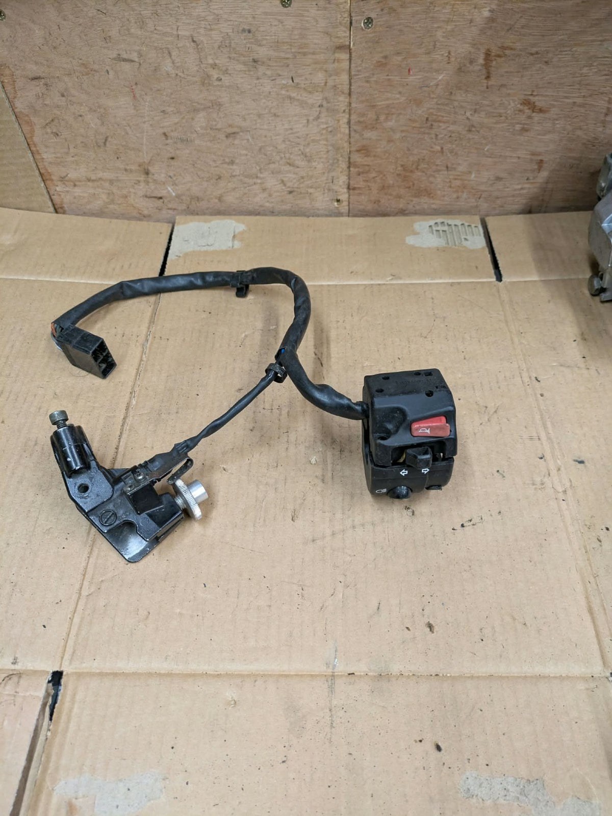 Triumph Speed Triple 1050 Left Side Handlebar Switch + Clutch Lever Bracket