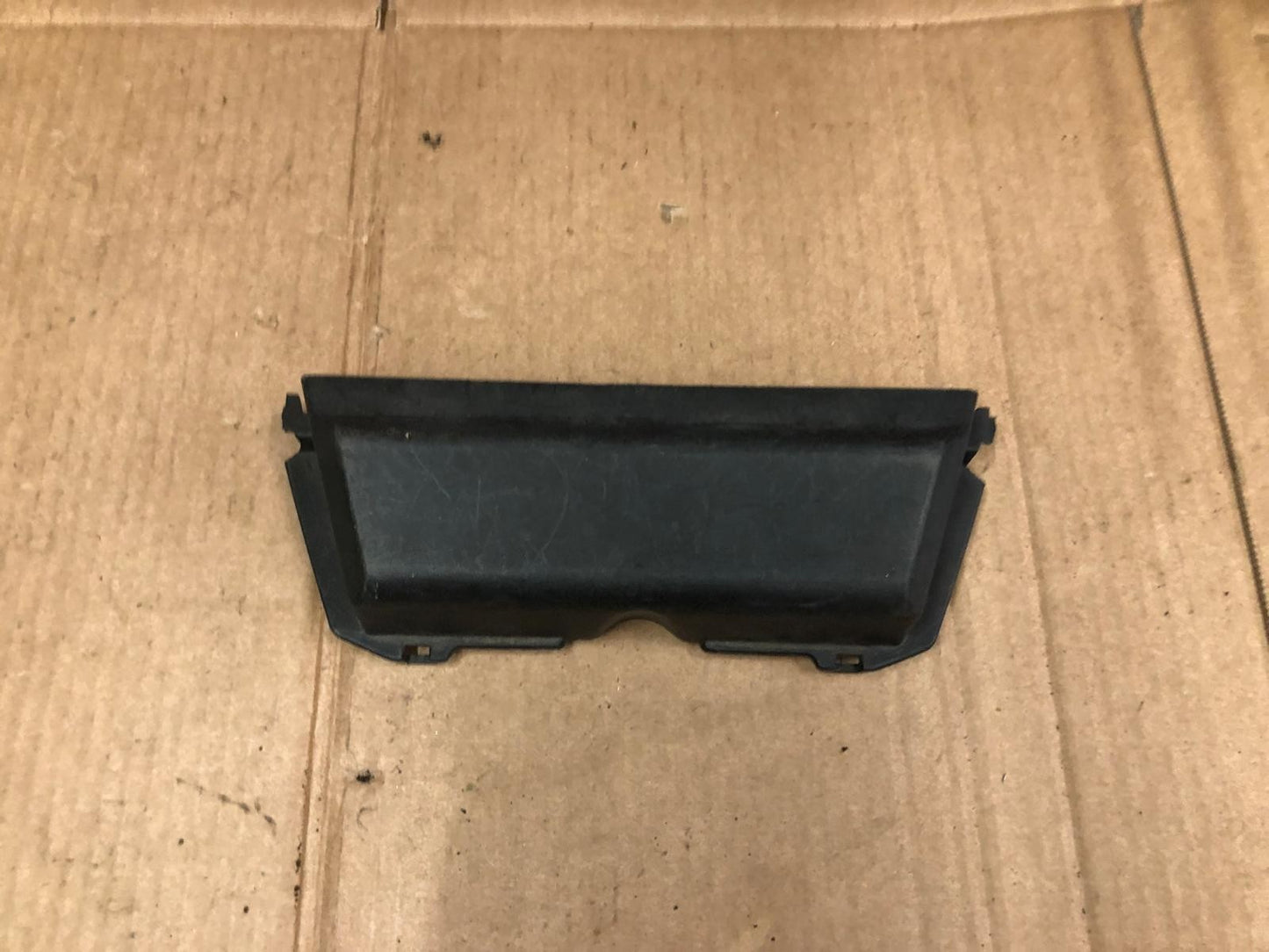 2017 - 2020 Yamaha Tricity 125 Battery Cover | BB8-F475X-00