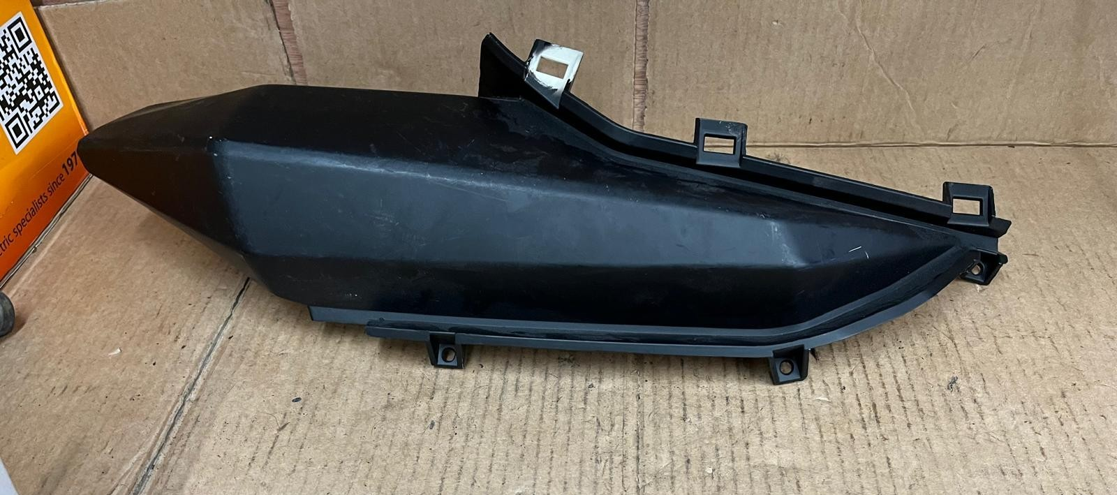 Lexmoto Front Upper Left Side Panel | TR101003