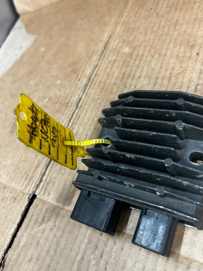 FH014AA | 2012 - 2019 Honda NC 700 S/SA/SD Rectifier Voltage Regulator