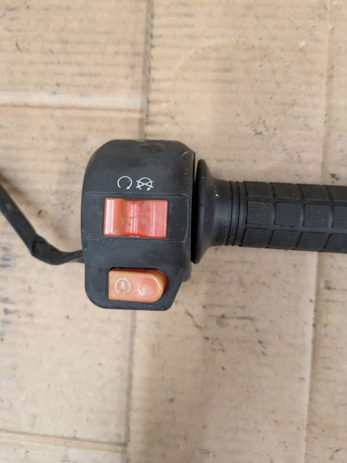 Sinnis Encanto 50 Right Handlebar Switch + Throttle Grip