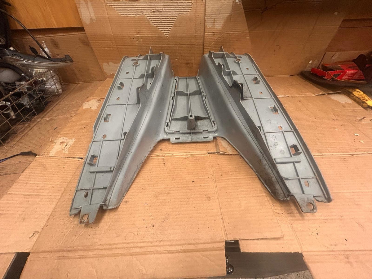 2001 Vespa ET4 Cento 125 Footrest Board Floorboard Panel