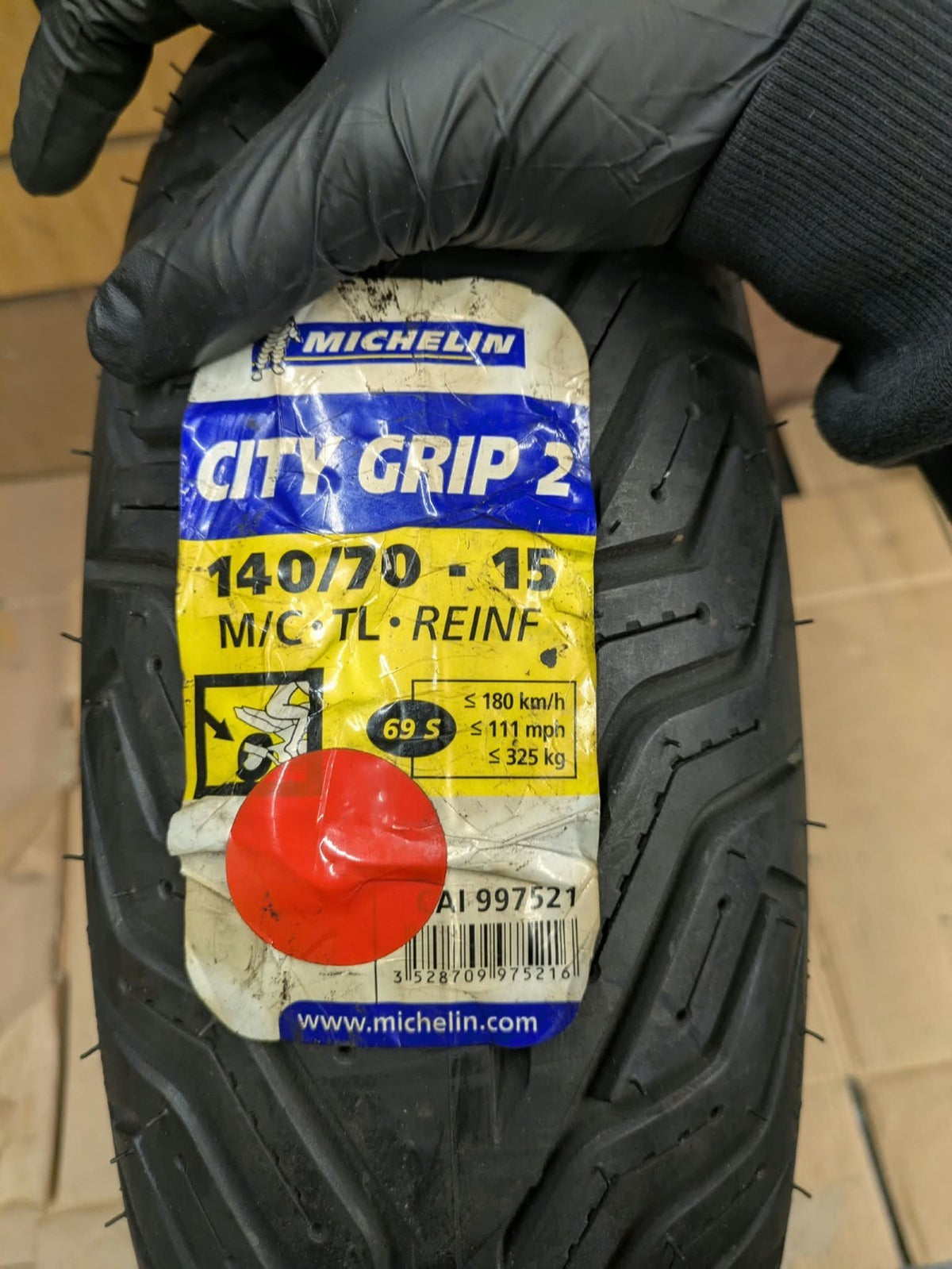 Michelin City Grip 2 Motorcycle Tyre 140/70/15