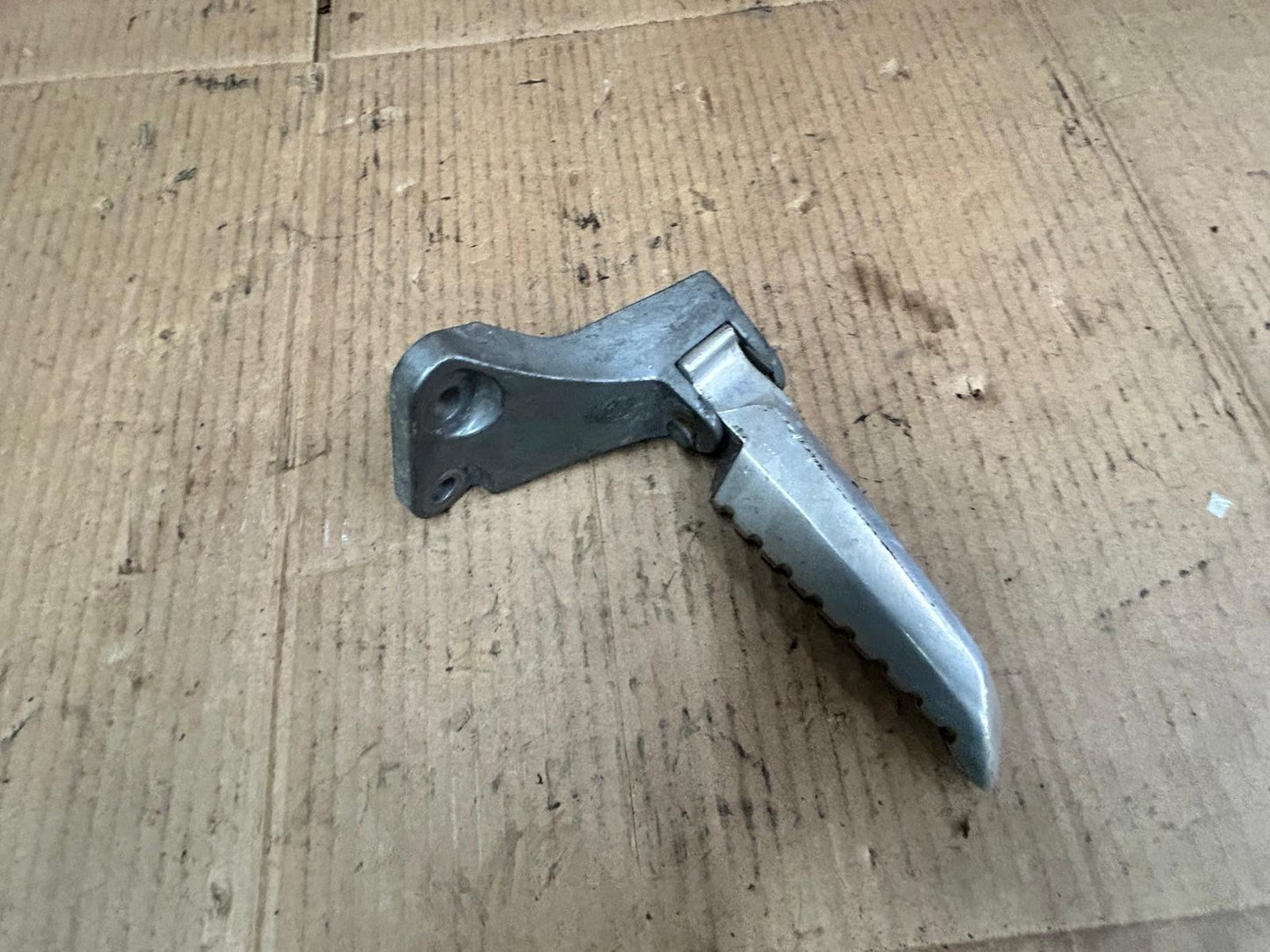 2017 - 2020 Yamaha Nmax 125 Rear Right Footrest Footpeg | 2DP-R-01