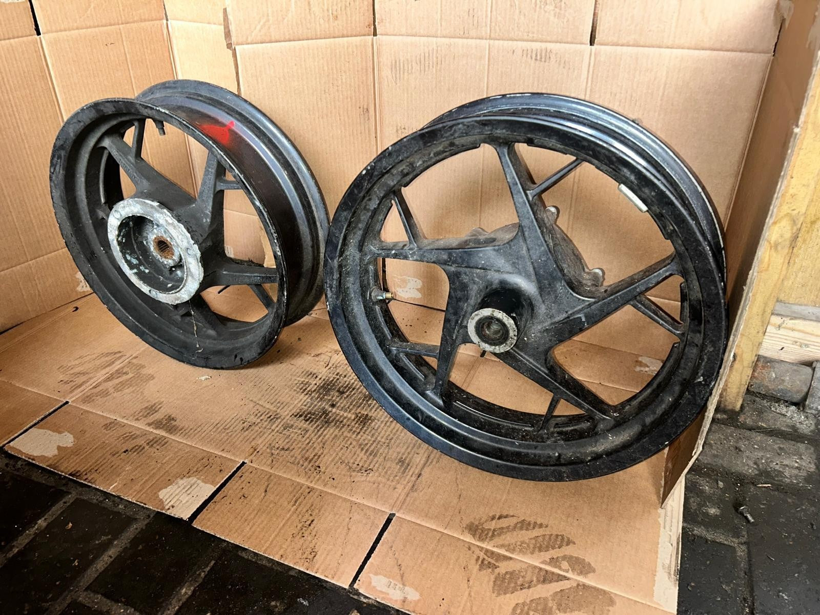 Yamaha Xmax 125 Front and Rear Wheels