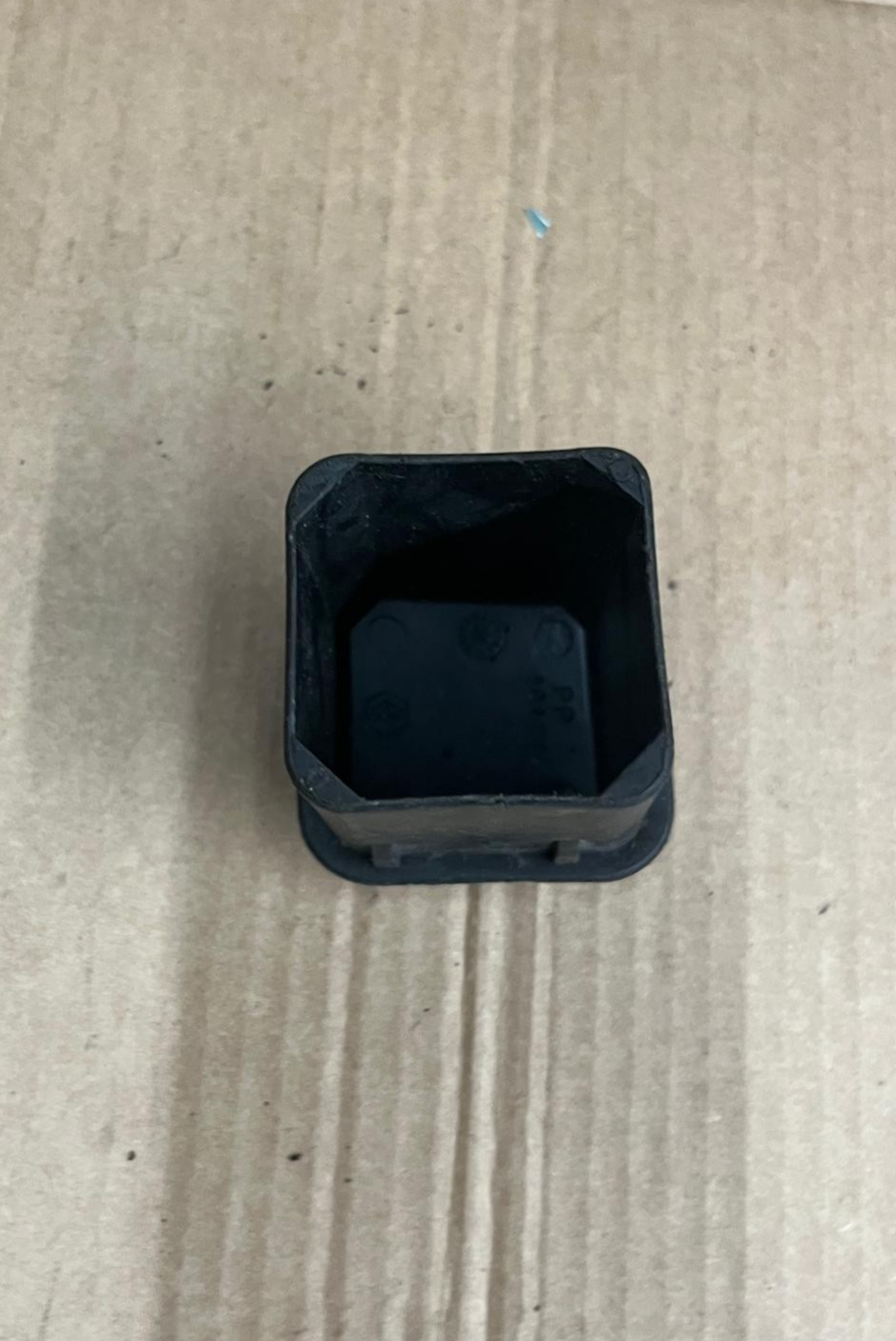 1998 - 2008 Vespa GT GTV Granturismo Glove Box Plug Cap | 620452
