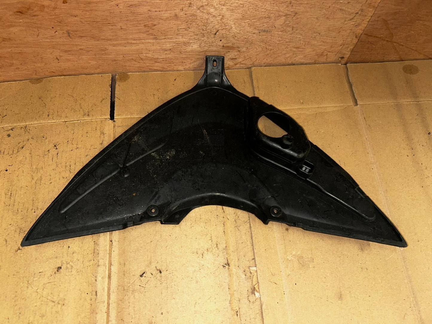 Piaggio MP3 Front Top Cover Panel | 657367