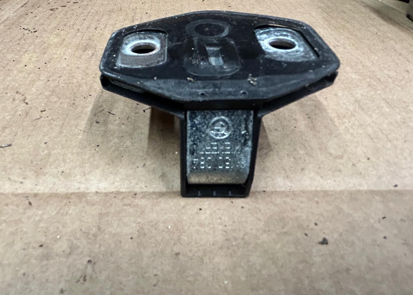 Genuine BMW 7 Series E38 Door Latch | 8150084