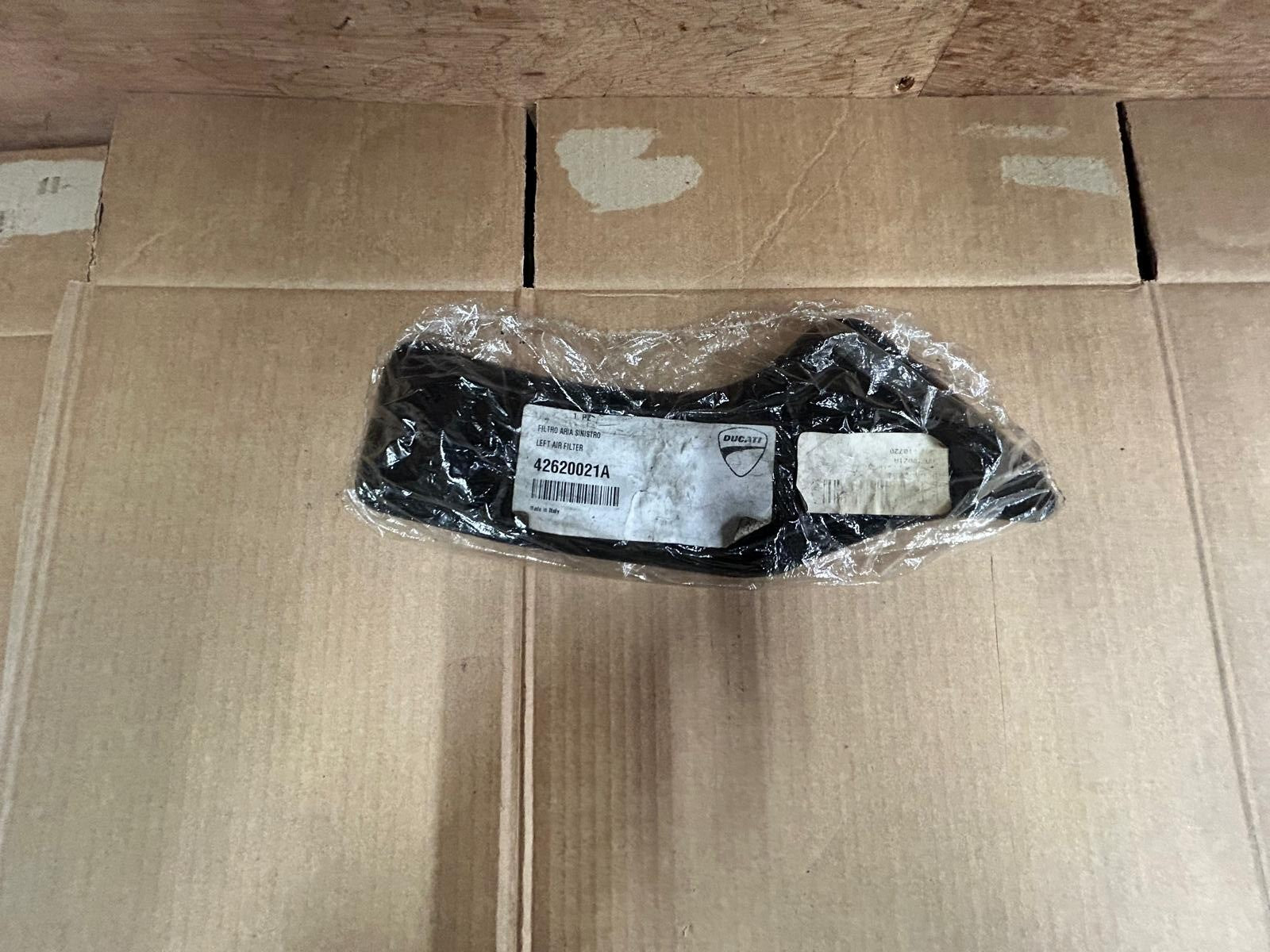 Ducati 748, 916, 996, 998, Left Side Air Filter | 42620021A