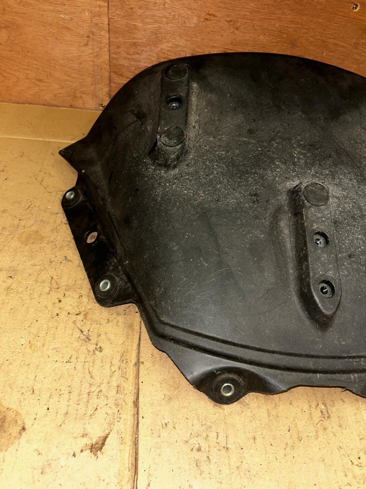 2006 - 2015 Piaggio MP3 125/250/300/400/500 Windscreen Support | 673862