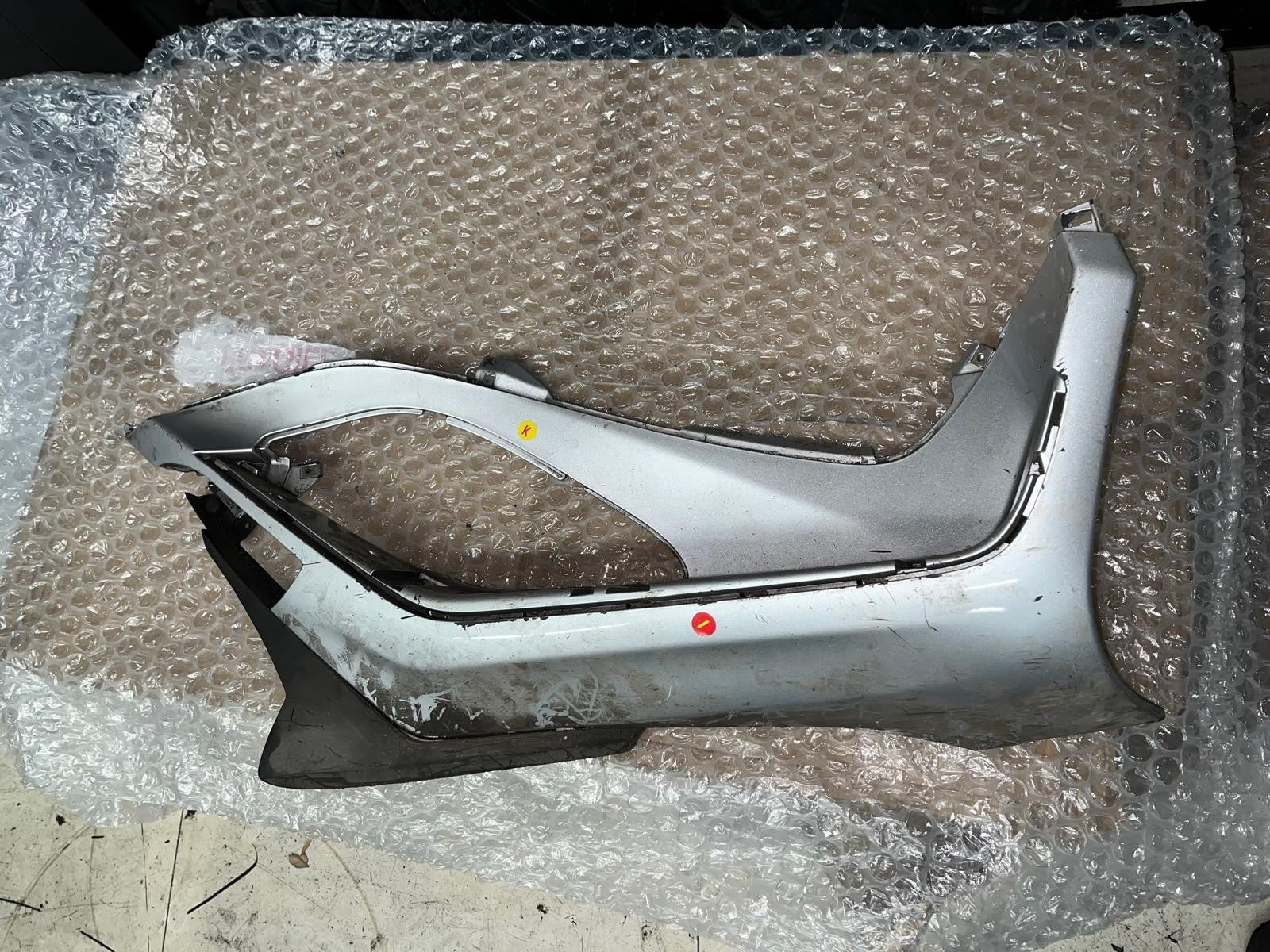 2011-2018 Piaggio MP3 Yourban Right Footrest Fairing Panel | 657379
