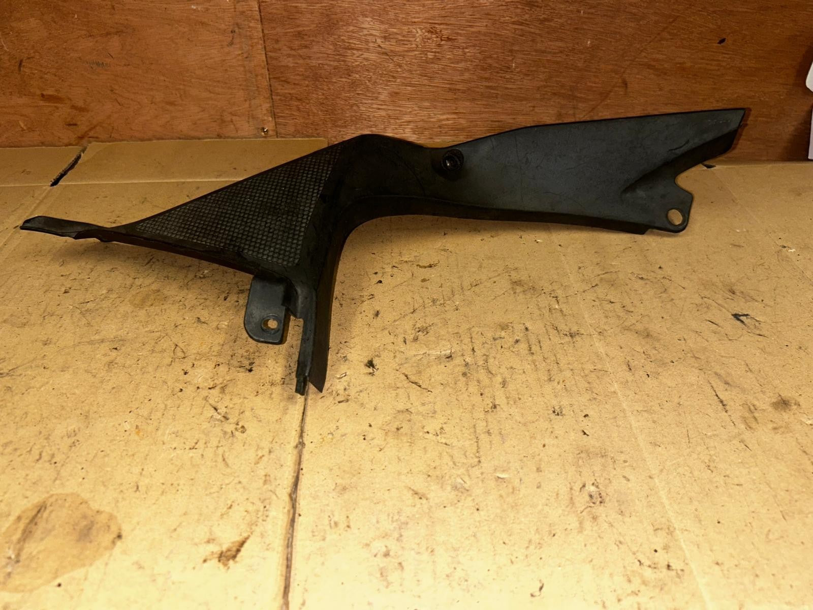 2015 2016 2018 Yamaha YZF125R Left Upper Fairing Infill Panel | 5D7-F836L-10