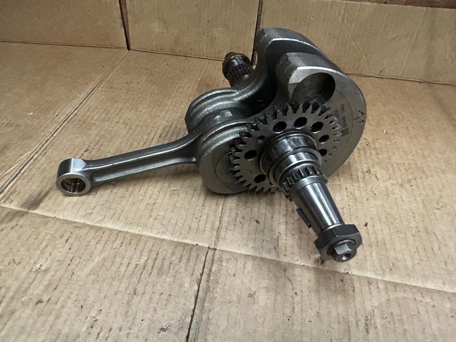 2016 - 2017 KTM Duke (R) 690 Crankshaft | 76630018000