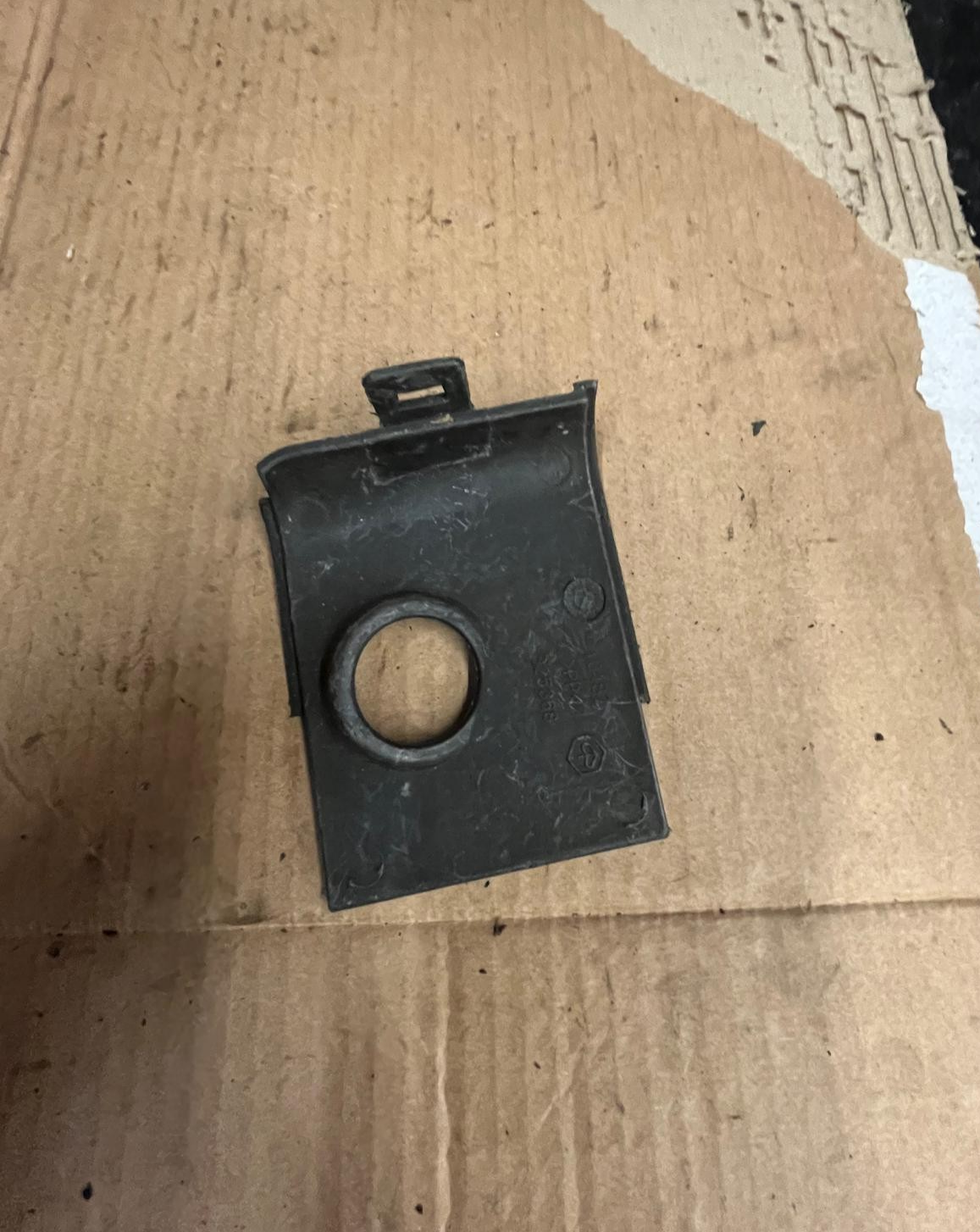 Aprilia Mojito / Sport City One / SR 125 Spark Plug Inspection Cover | 825368