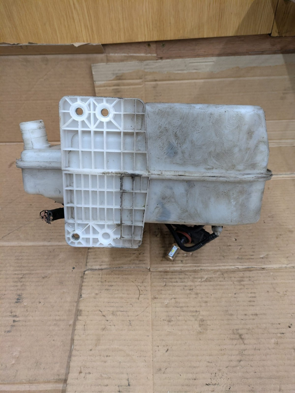 2011 Audi A3 S Line Windscreen Washer Fluid Reservoir + Pump + Motor | 1K0955453
