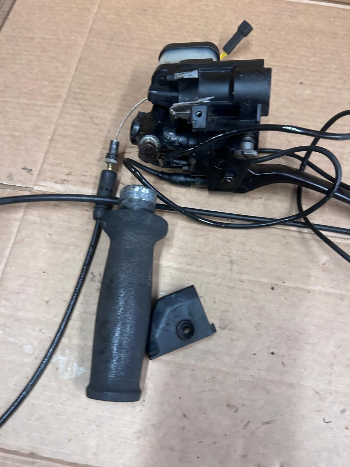 1990 BMW K100 LT Front Brake Master Cylinder + Lever + Grip