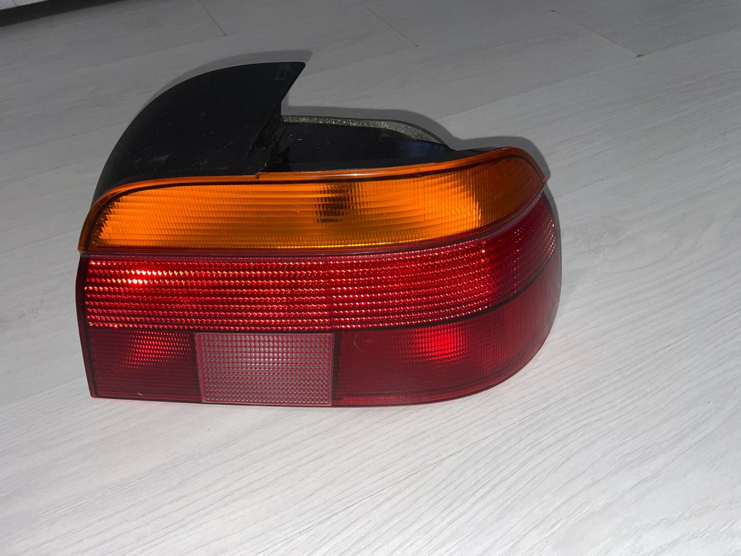 BMW E39 5 Series Rear Right Tail Light | 2VP00724002