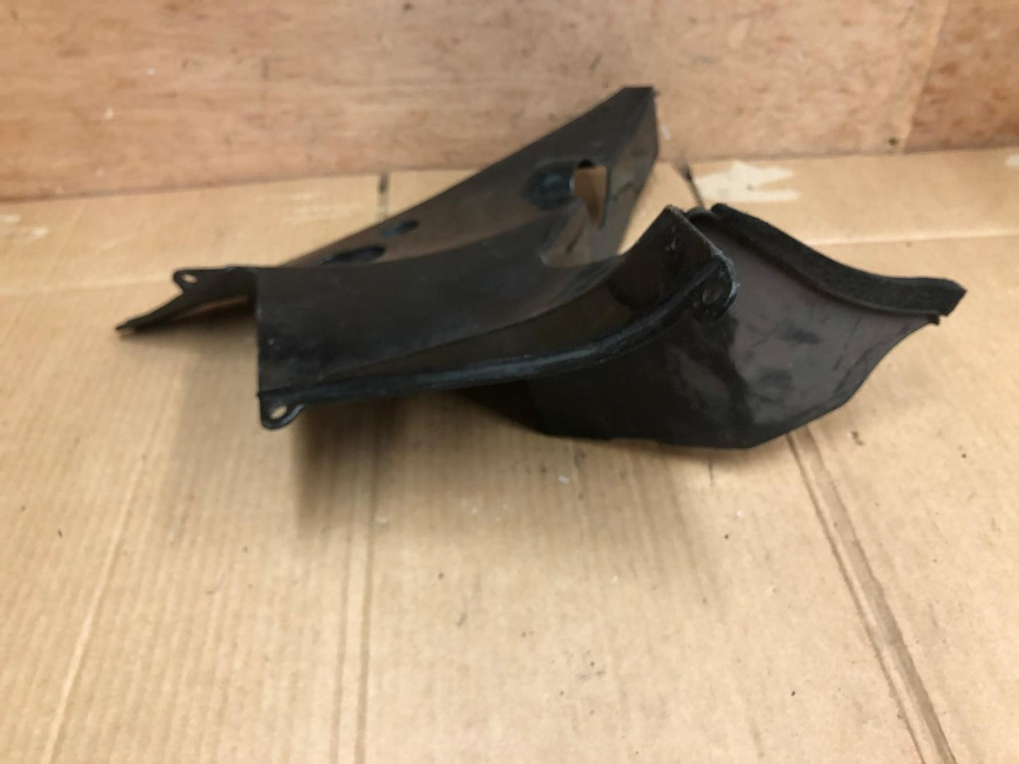 2000 - 2001 Honda CBR 900RR Fireblade Left Heat Guard Panel | 64385-MCJ-0000