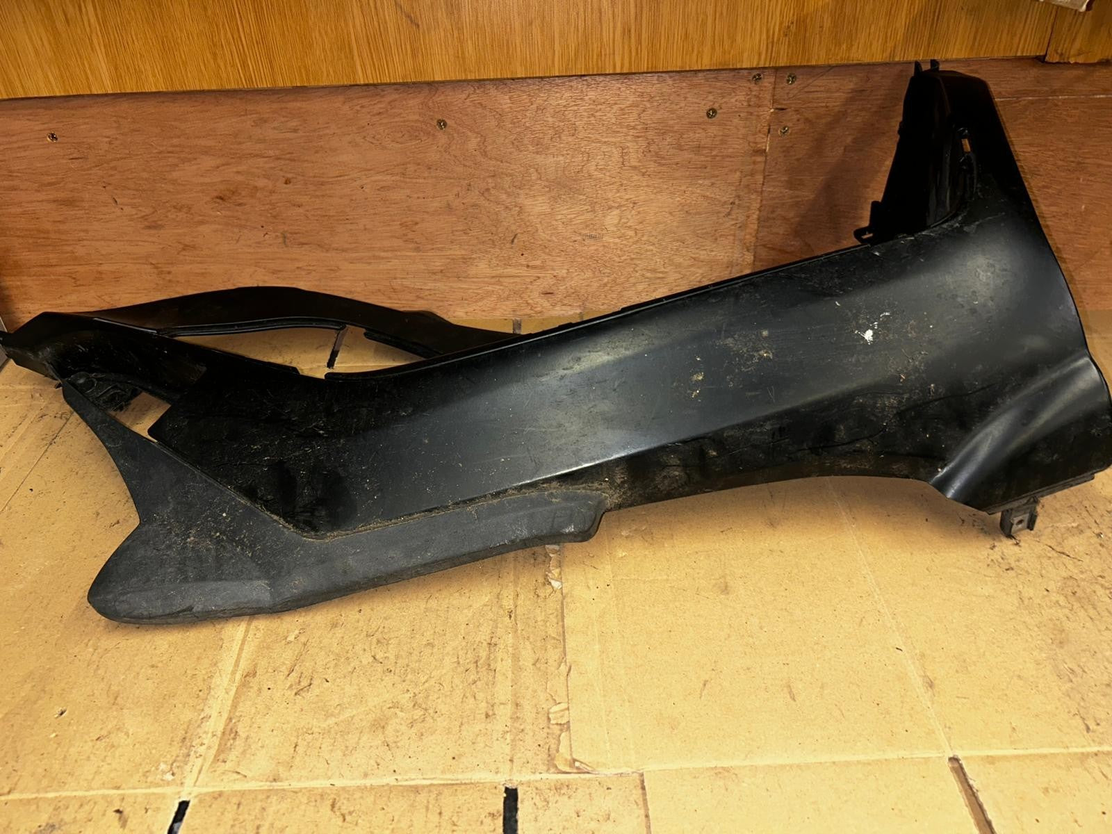 2022 Piaggio MP3 300 Right Side Footrest Panel | 1B005987
