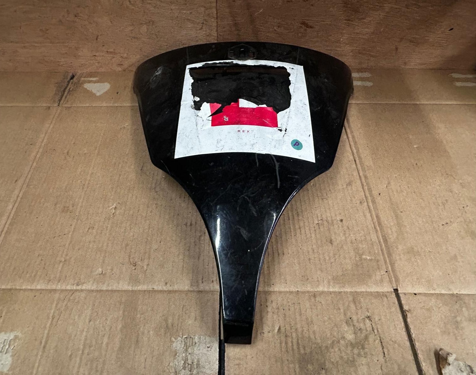 2008 - 2009 Piaggio X7 125 / 250 / 300 IE Central Shield Cover | 654546
