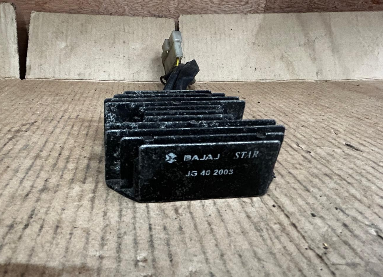 JG402003 | 2012 - 2016 KTM Duke 200 Voltage Regulator Rectifier