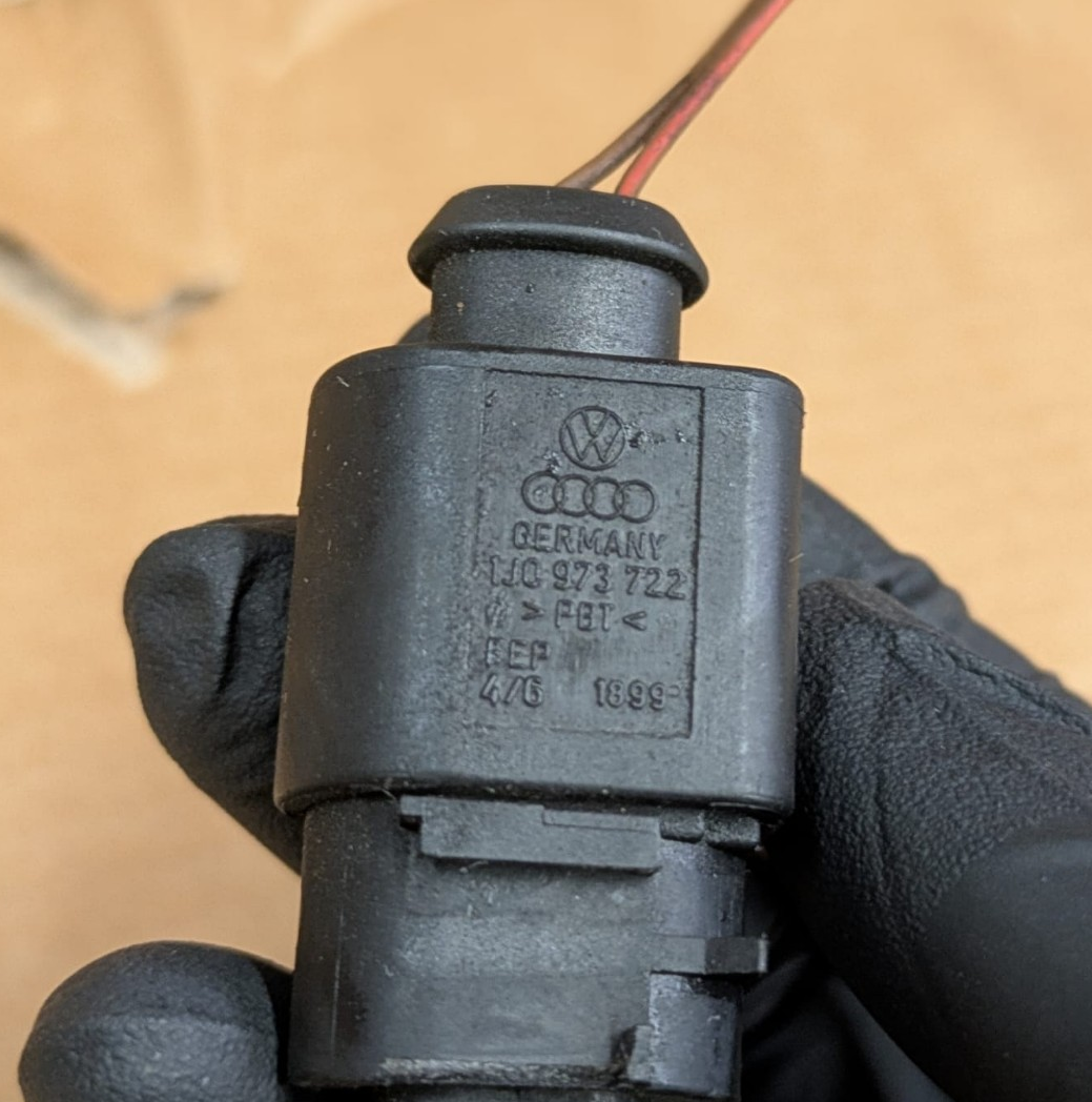 2011 Audi A3 S Line Electrical Plug Connector | 1J0973722