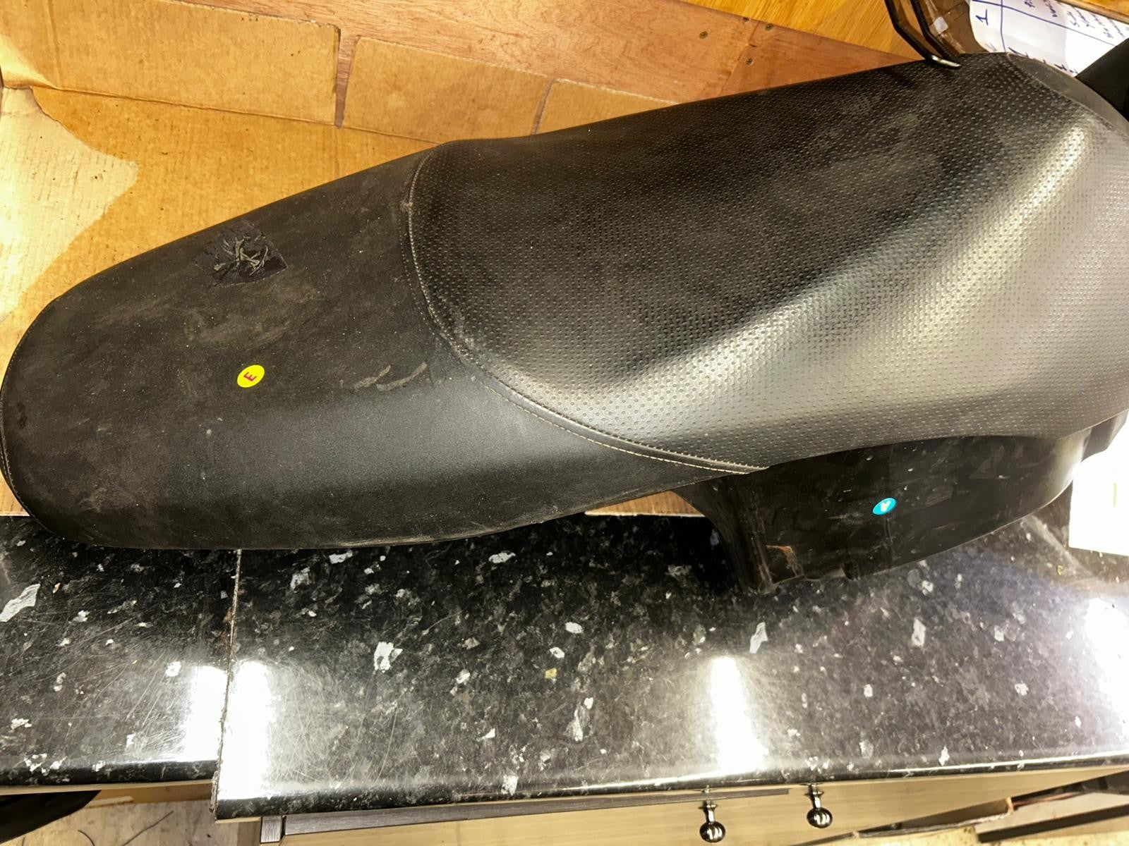 2006 - 2012 Honda PES 125 Complete Seat/Saddle | 77200-KTZ-D000