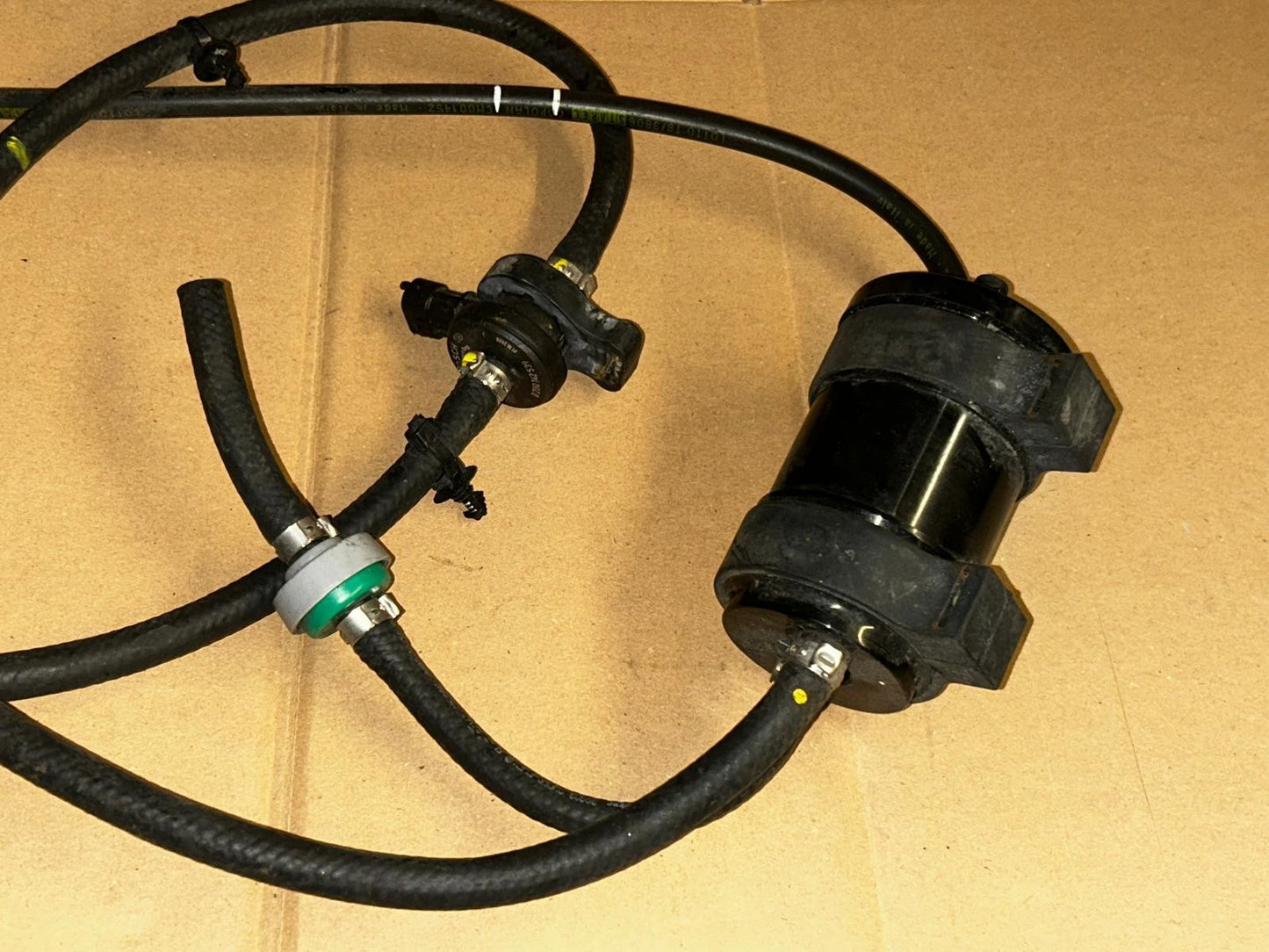 2024 Piaggio MP3 300 Fuel Vapor Carbon Canister Filter & Sensor | 309016
