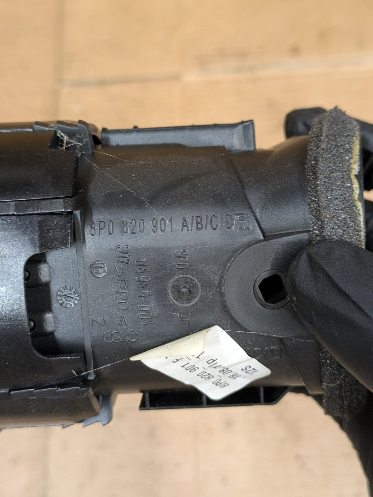 2011 Audi A3 S Line Dashboard Air Vent | 8P0820901