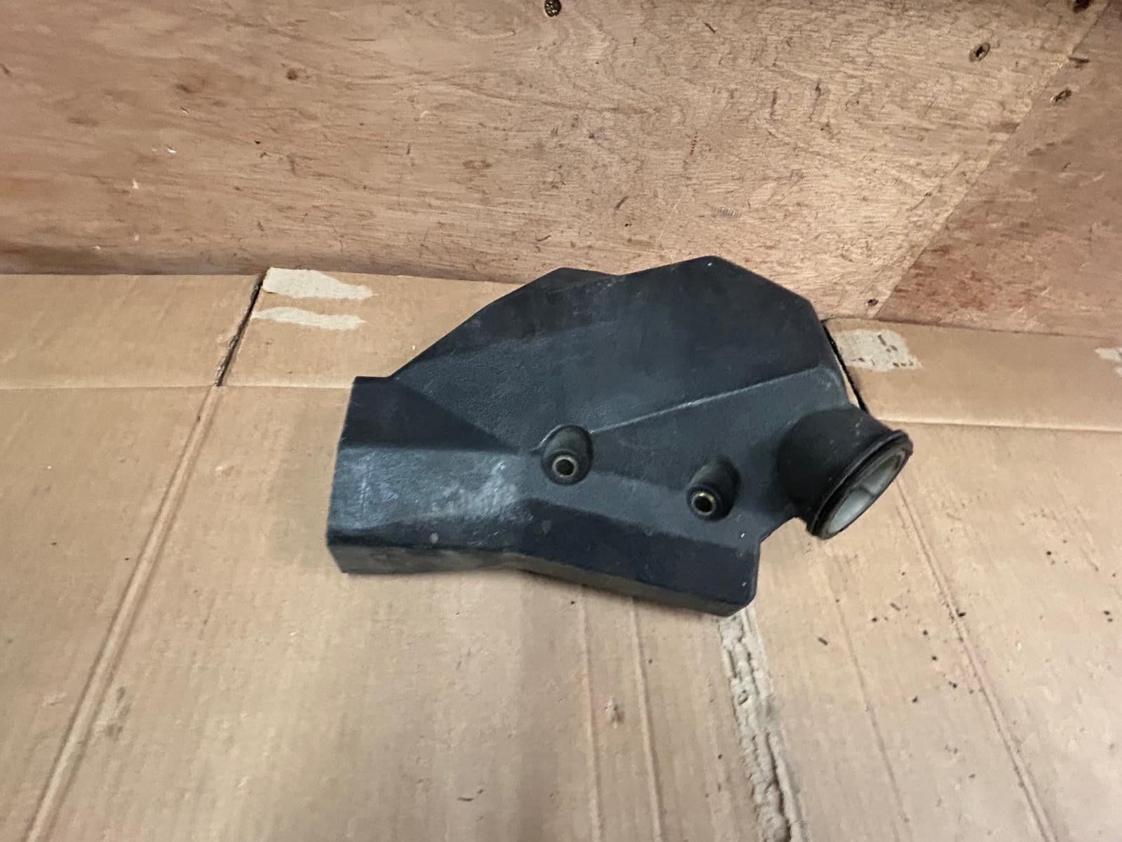 Triumph Daytona / Tiger / Trophy Airbox Intake | 2200006
