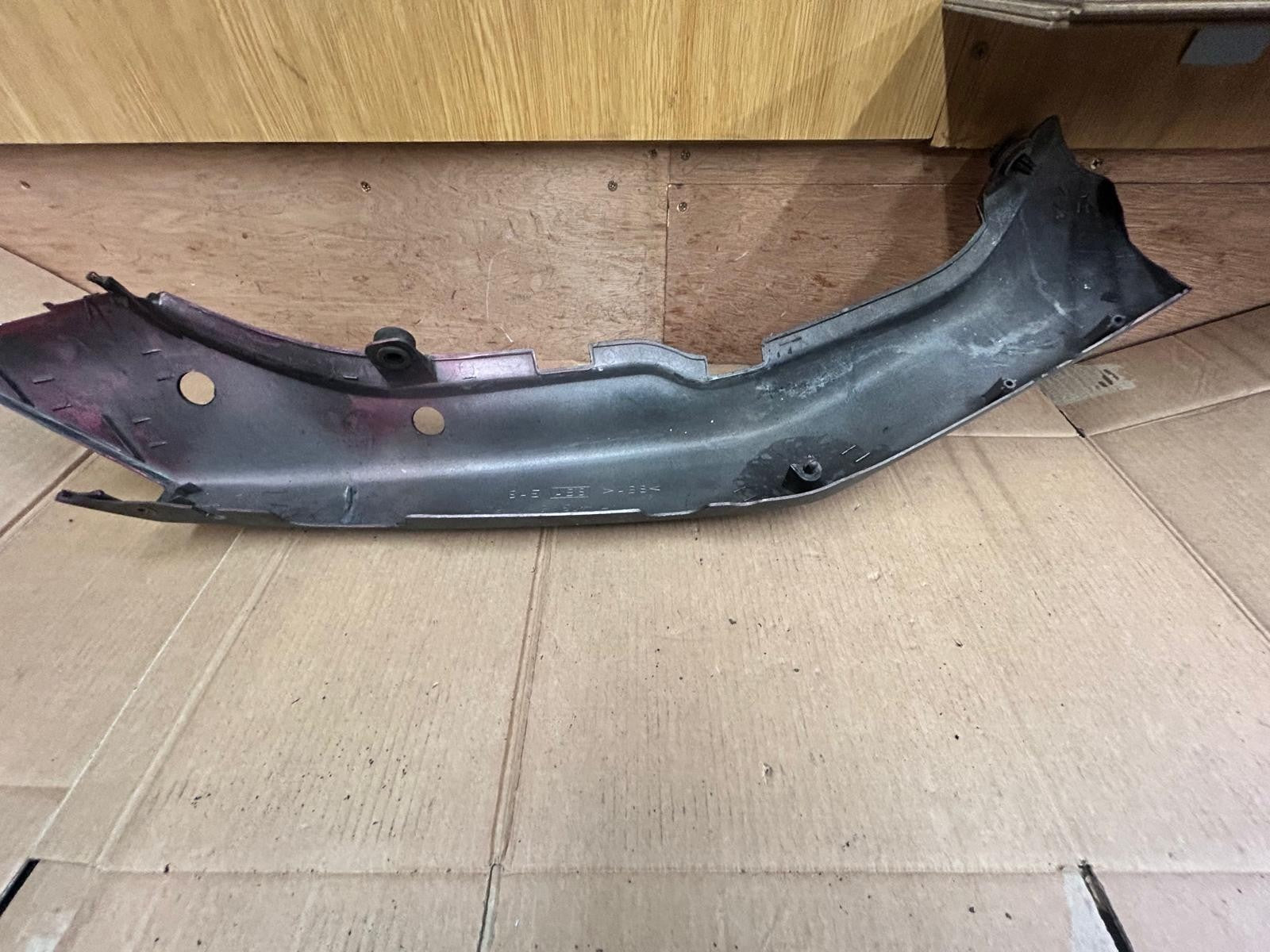 1996 - 2000 Suzuki GSF 1200 Bandit Left Tail Fairing | 47211-26E0