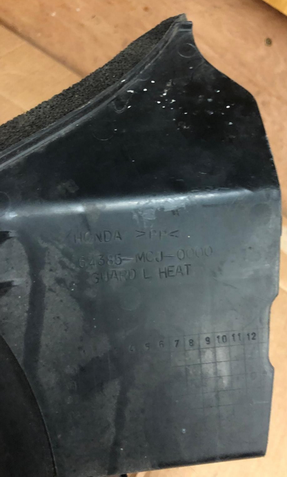 2000 - 2001 Honda CBR 900RR Fireblade Left Heat Guard Panel | 64385-MCJ-0000