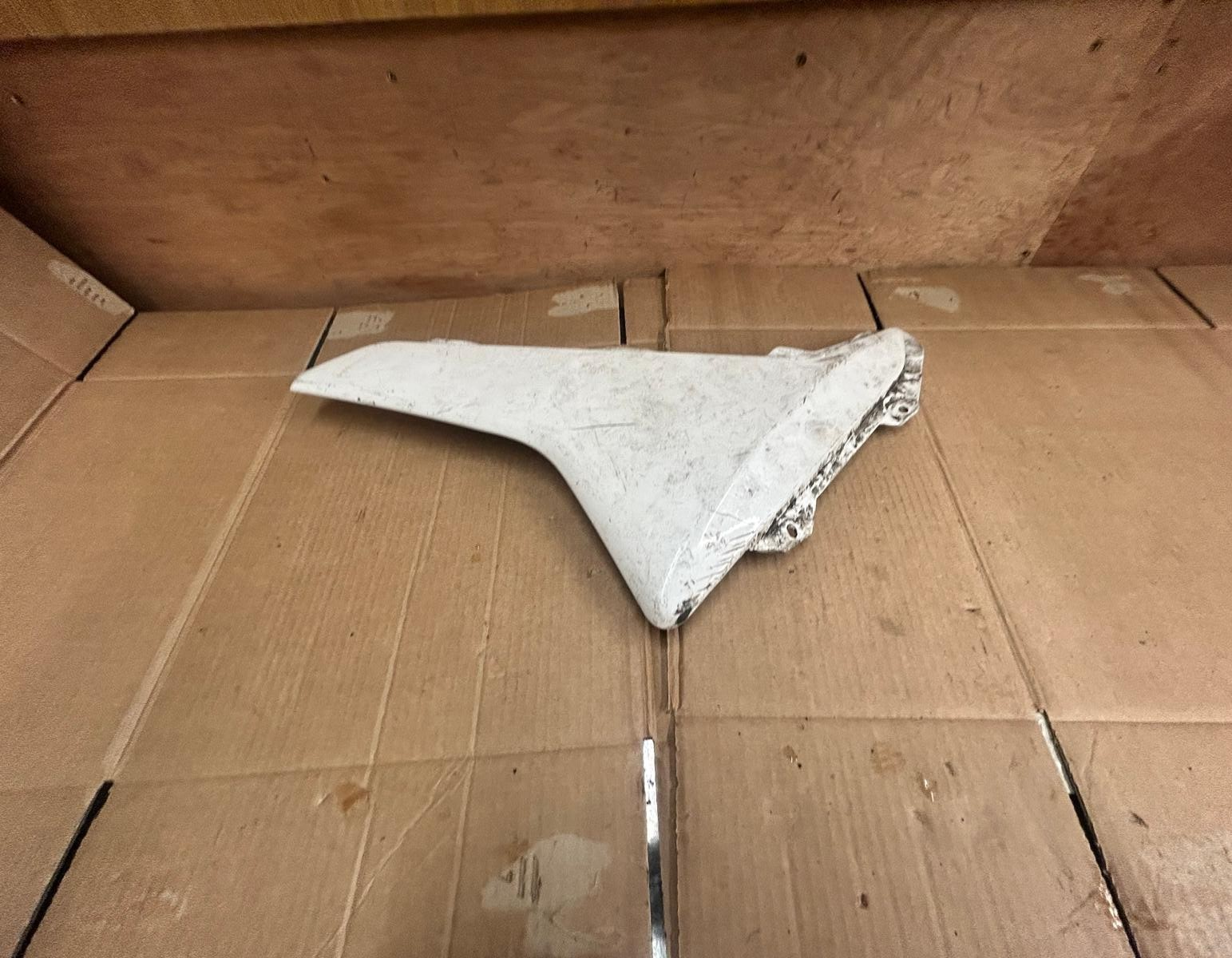 2015 - 2020 Yamaha Nmax Front Left Lower Side Mole Cover | 2DP-F171L-00
