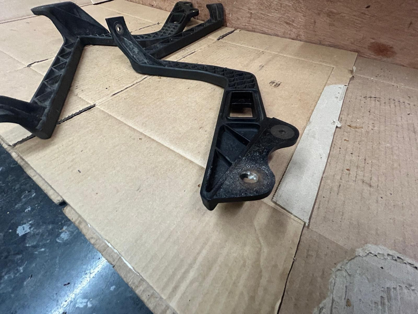 1985 - 1995 BMW K75s Left & Right Side Pannier Mounting Brackets | 46-542300037