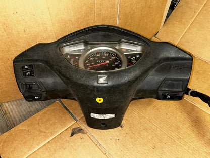 2009 Honda Lead NHX Speedo Clock Speedometer Handlebar Cover with Switches