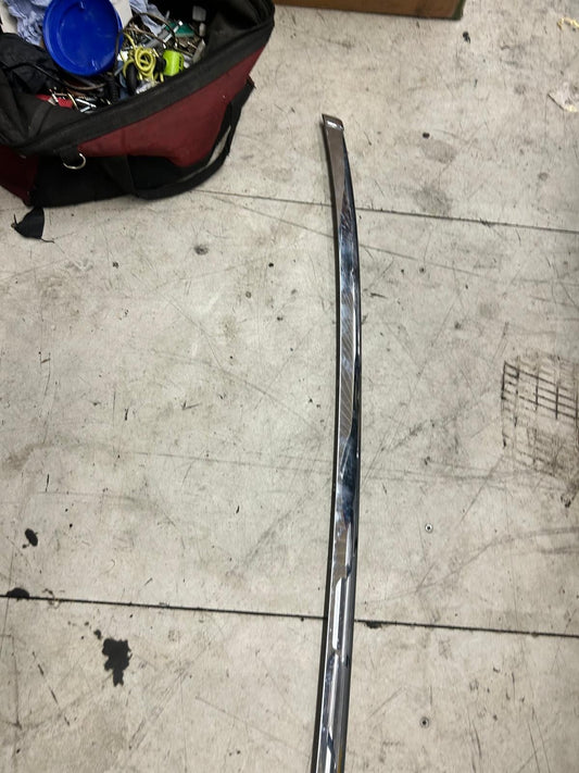 Genuine BMW 7 Series E38 Rear Bumper Center Trim Bar Moulding | 8125435