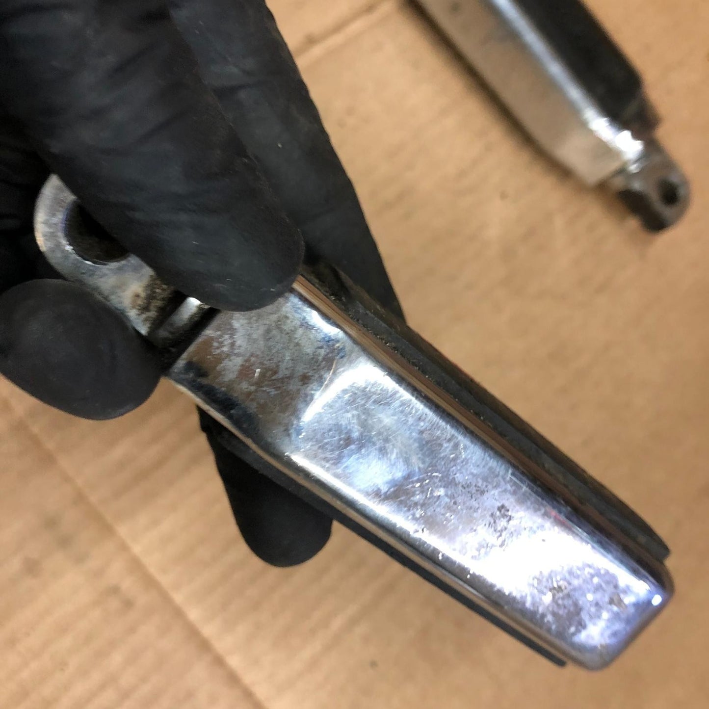 Harley Davidson Rear Passenger Chrome Footpegs Footrests