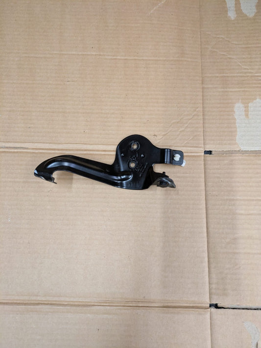 2011 Audi A3 S Line Left Passenger Side Dashboard Support Bracket | 8P2863441B