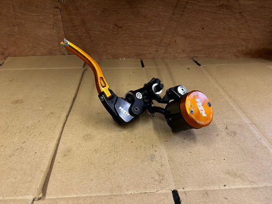 2020-2023 KTM 1290 Superduke R Front Brake Master Cylinder & Lever | 61713902044