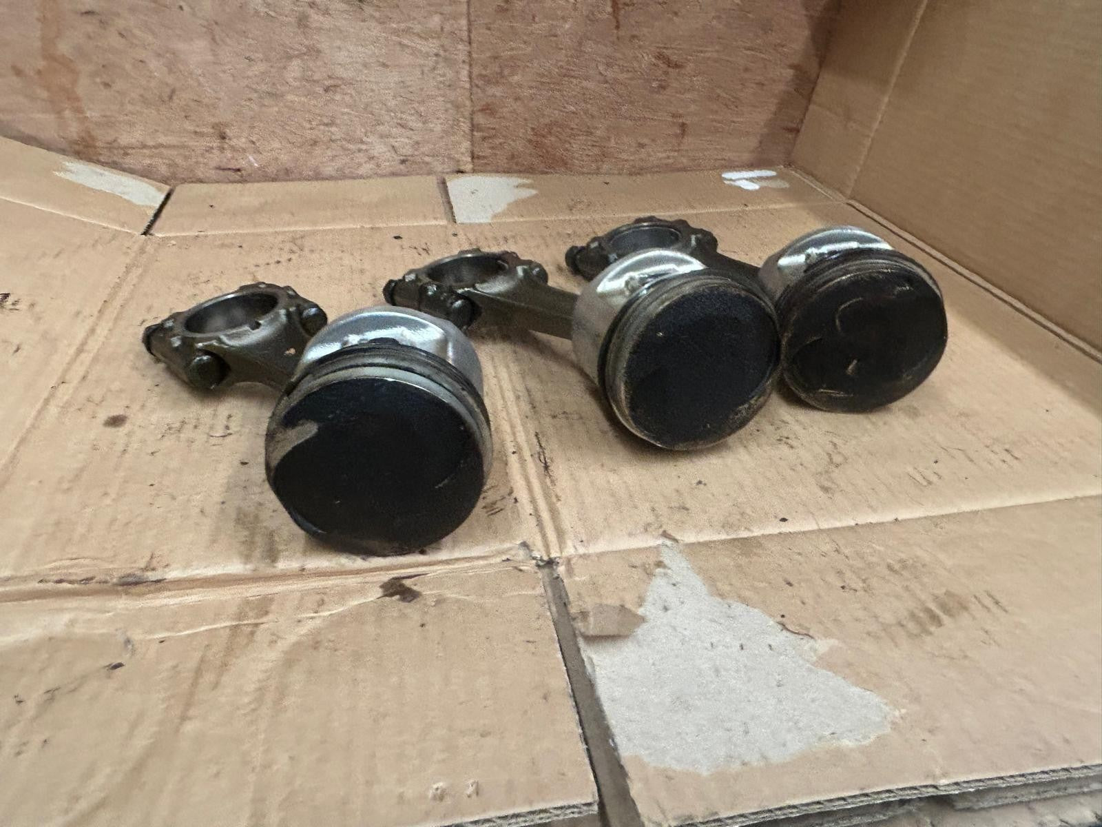 1985 - 1995 BMW K75s Engine Pistons & Connecting Rods Set