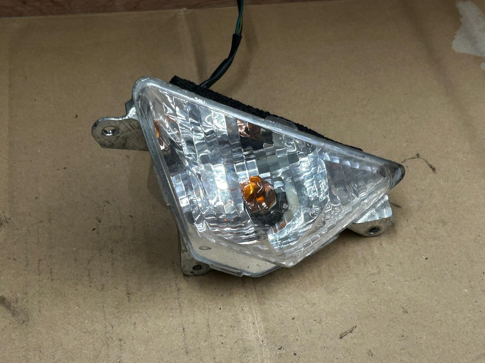 2017 - 2020 Kawasaki Ninja 650 ER6 Ex650 KRT Front Left Indicator | 7085-601