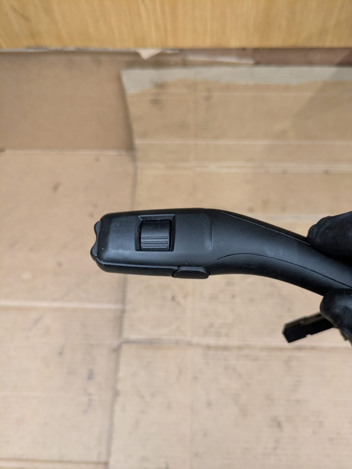 2011 Audi A3 S Line Front Windscreen Wiper Unit | 8P0953519E