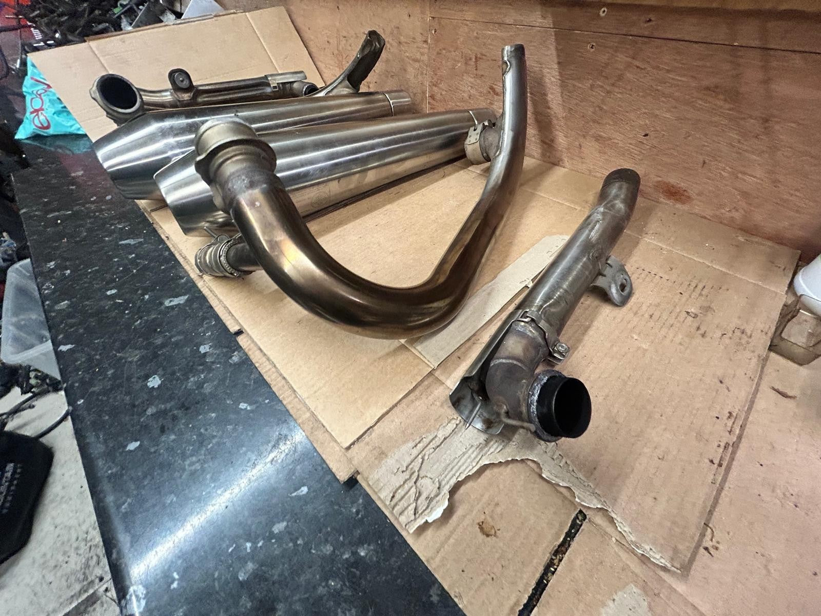 2016 Triumph Thruxton Complete Exhaust System | 2203872
