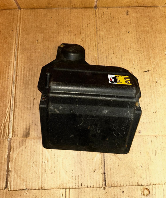 06-15 Piaggio Typhoon 50 08-11 Aprilia Sport City One 50/125 Battery Cover852990