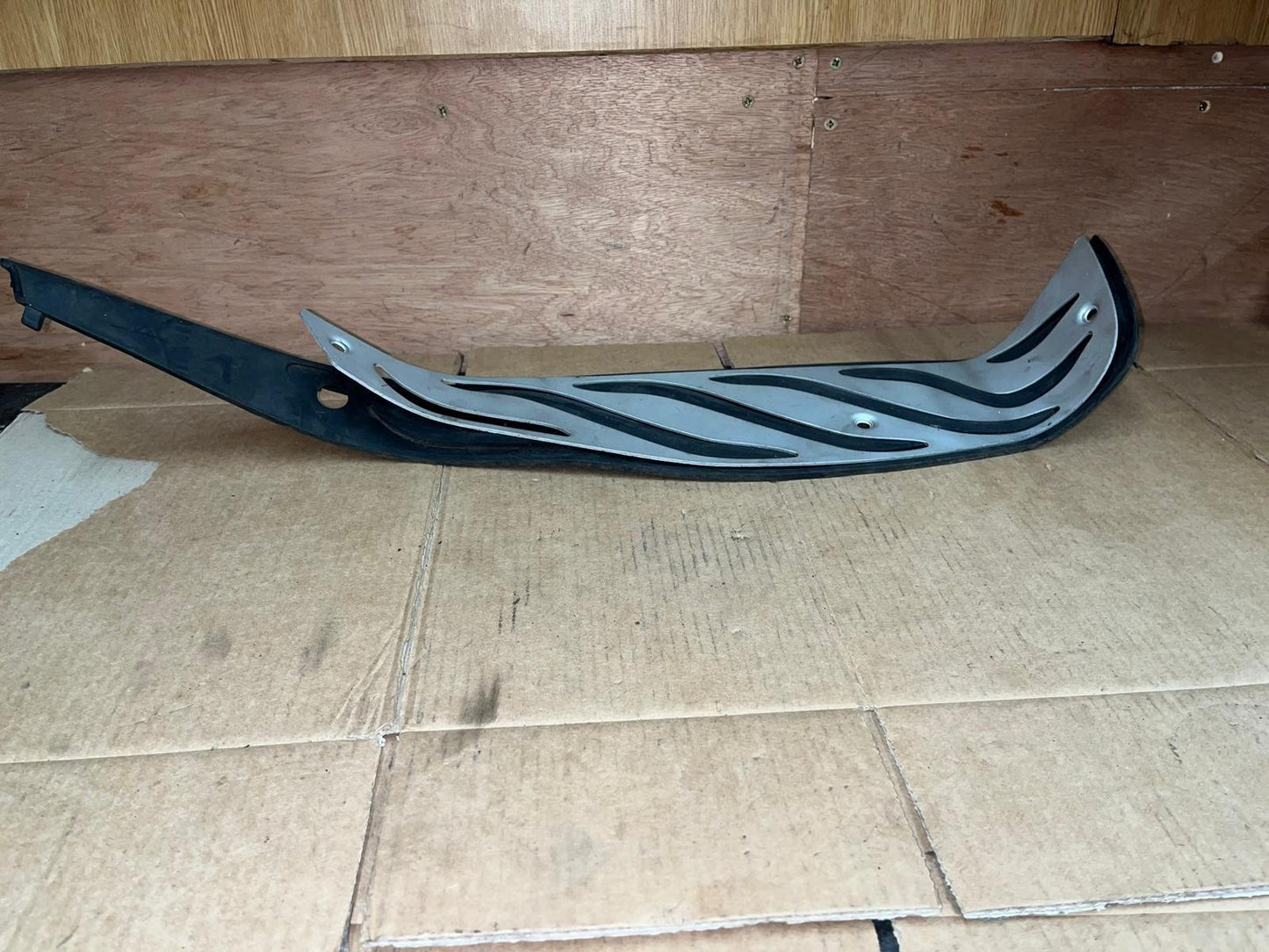Piaggio MP3 HPE 300 Floormat