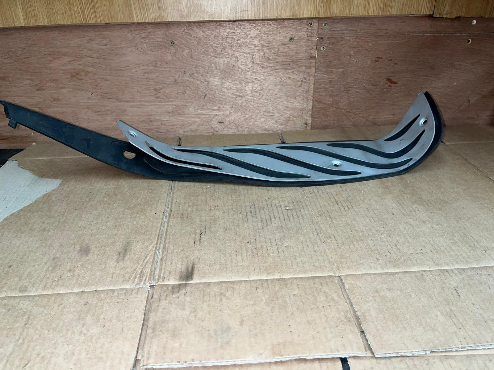 Piaggio MP3 HPE 300 Floormat